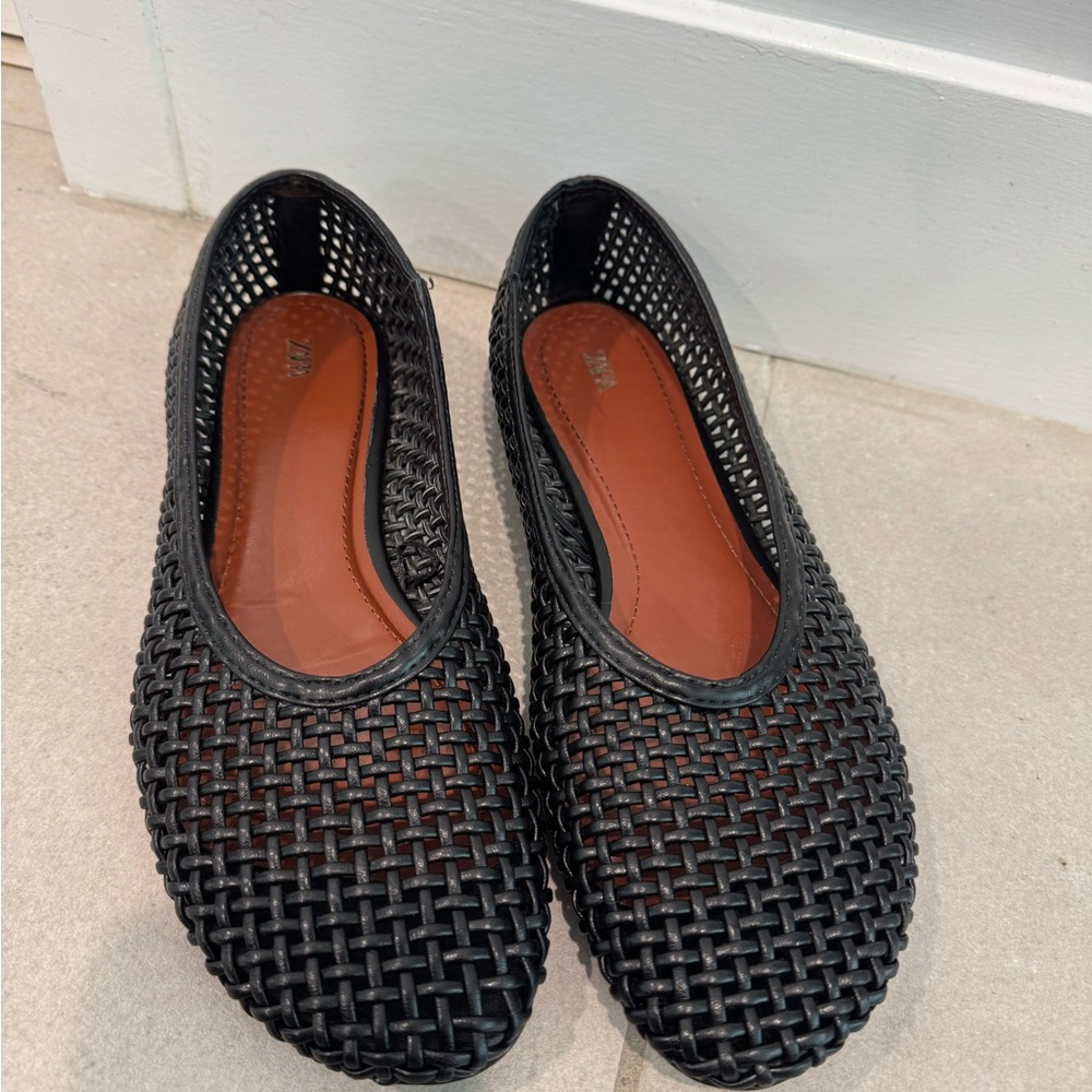 Zara Black Woven Loafers